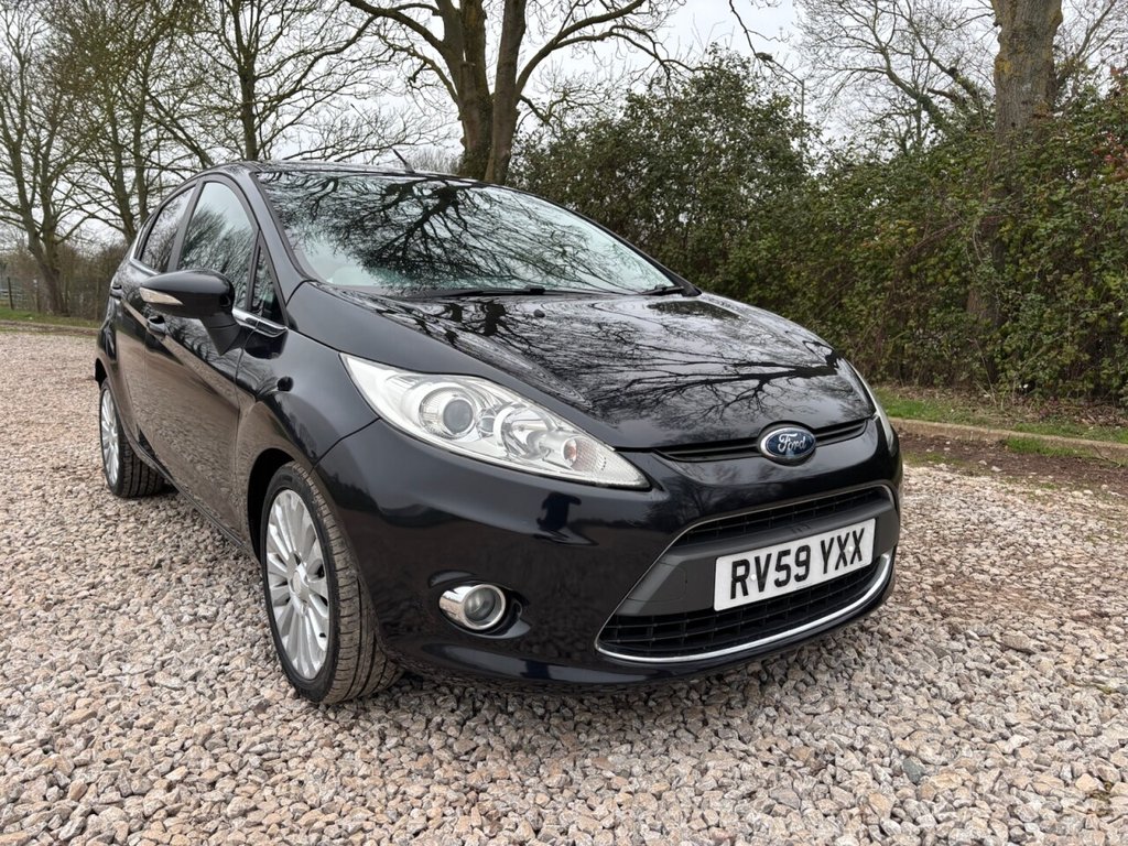 USED 2009 59 FORD FIESTA 1.4 Titanium Hatchback 5dr Petrol Automatic (154 g/km, 94 bhp) 