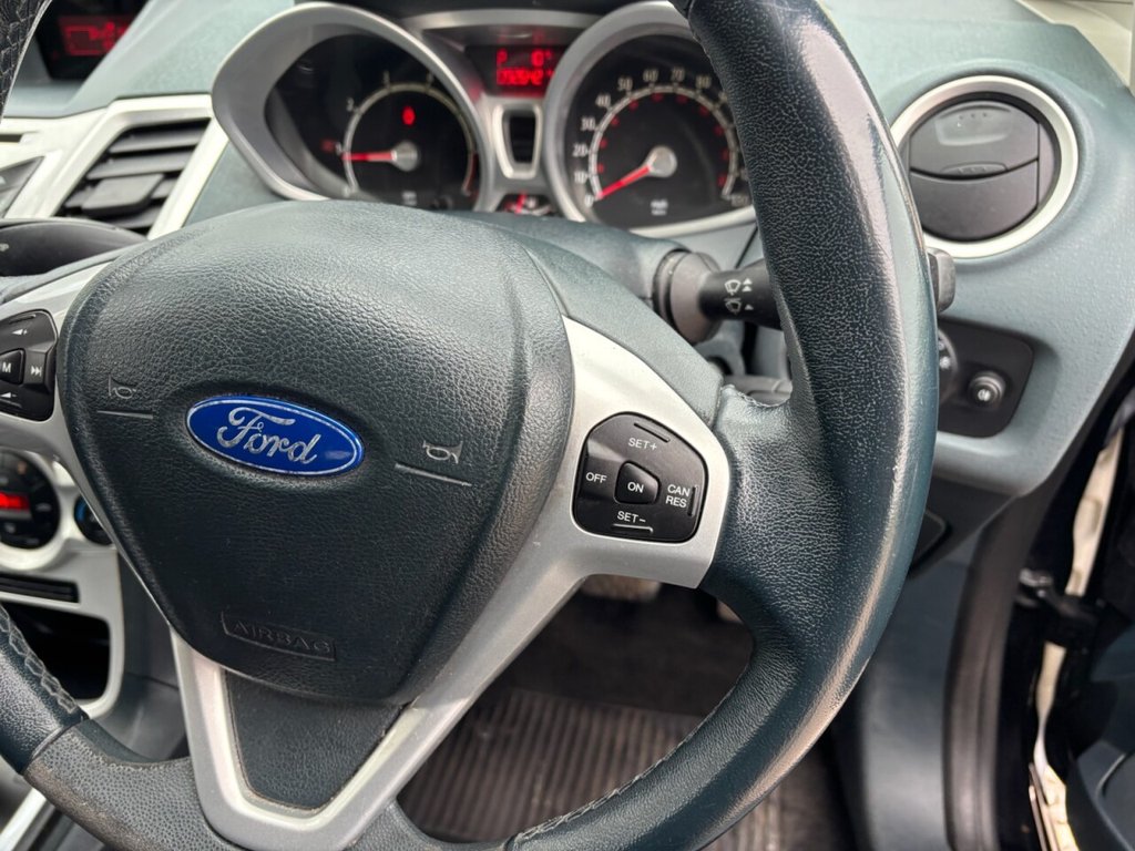USED 2009 59 FORD FIESTA 1.4 Titanium Hatchback 5dr Petrol Automatic (154 g/km, 94 bhp) 