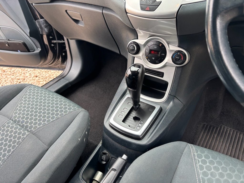 USED 2009 59 FORD FIESTA 1.4 Titanium Hatchback 5dr Petrol Automatic (154 g/km, 94 bhp) 