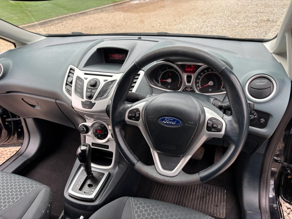 USED 2009 59 FORD FIESTA 1.4 Titanium Hatchback 5dr Petrol Automatic (154 g/km, 94 bhp) 