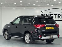 USED 2019 69 MITSUBISHI OUTLANDER 2.4h TwinMotor 13.8kWh Dynamic SUV 5dr Petrol Plug-in Hybrid CVT 4WD Euro 6 (s/s) (224 ps) 