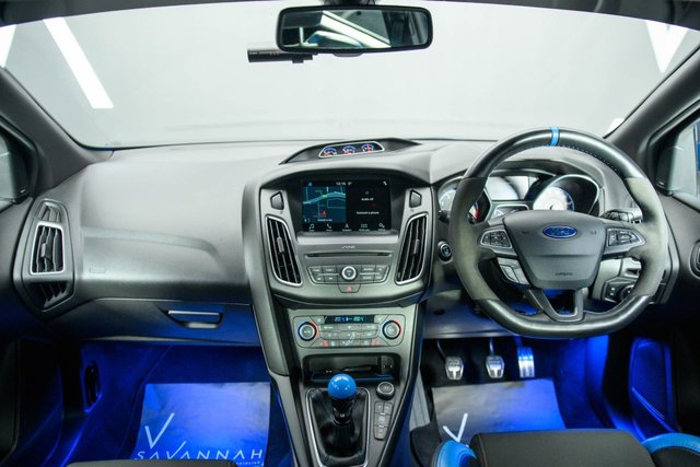 2017 FORD FOCUS - Photo 2