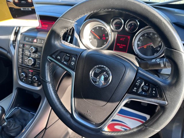 2015 VAUXHALL ASTRA GTC - Photo 12