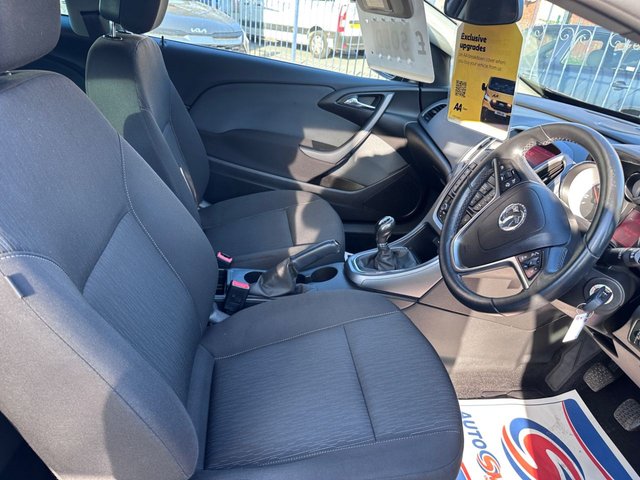 2015 VAUXHALL ASTRA GTC - Photo 10