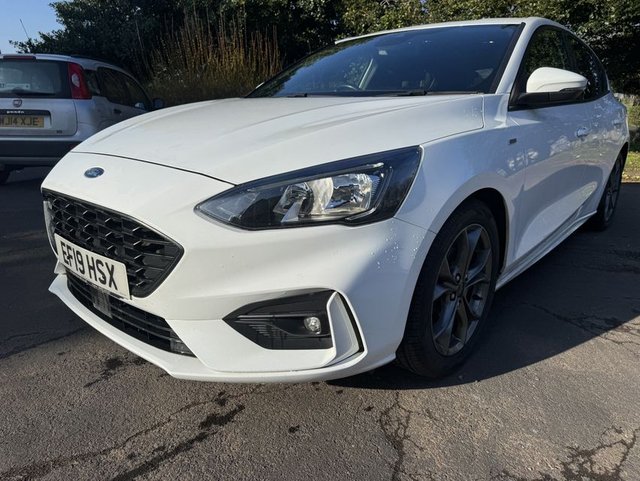 2019 Ford Focus 1L St-Line 5dr - Photo 3