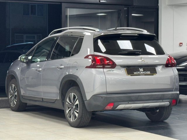 2019 PEUGEOT 2008 - Photo 2