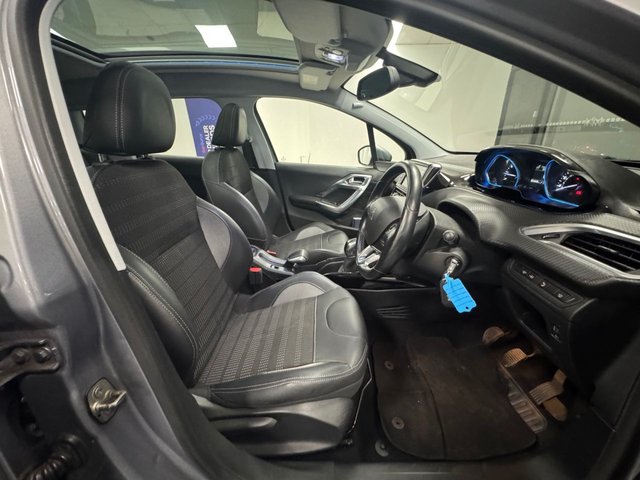 2019 PEUGEOT 2008 - Photo 3