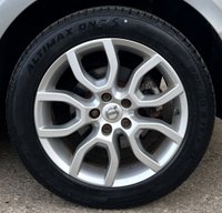 USED 2017 17 VOLVO V40 CROSS COUNTRY 2.0 D2 Pro Hatchback 5dr Diesel Manual Euro 6 (s/s) (120 ps) - SAT NAV - HEATED LEATHER - P/SENSORS - BLUETOOTH - CRUISE - DAB RADIO