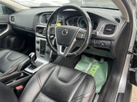 USED 2017 17 VOLVO V40 CROSS COUNTRY 2.0 D2 Pro Hatchback 5dr Diesel Manual Euro 6 (s/s) (120 ps) - SAT NAV - HEATED LEATHER - P/SENSORS - BLUETOOTH - CRUISE - DAB RADIO