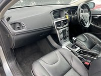 USED 2017 17 VOLVO V40 CROSS COUNTRY 2.0 D2 Pro Hatchback 5dr Diesel Manual Euro 6 (s/s) (120 ps) - SAT NAV - HEATED LEATHER - P/SENSORS - BLUETOOTH - CRUISE - DAB RADIO