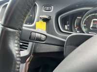 USED 2017 17 VOLVO V40 CROSS COUNTRY 2.0 D2 Pro Hatchback 5dr Diesel Manual Euro 6 (s/s) (120 ps) - SAT NAV - HEATED LEATHER - P/SENSORS - BLUETOOTH - CRUISE - DAB RADIO