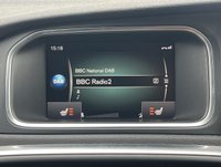 USED 2017 17 VOLVO V40 CROSS COUNTRY 2.0 D2 Pro Hatchback 5dr Diesel Manual Euro 6 (s/s) (120 ps) - SAT NAV - HEATED LEATHER - P/SENSORS - BLUETOOTH - CRUISE - DAB RADIO