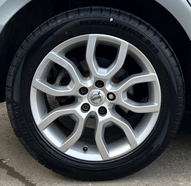 2017 VOLVO V40 CROSS COUNTRY 2.0 D2 Pro Hatchback 5dr Diesel Manual Euro 6 (s/s) (120 ps) - Photo 10