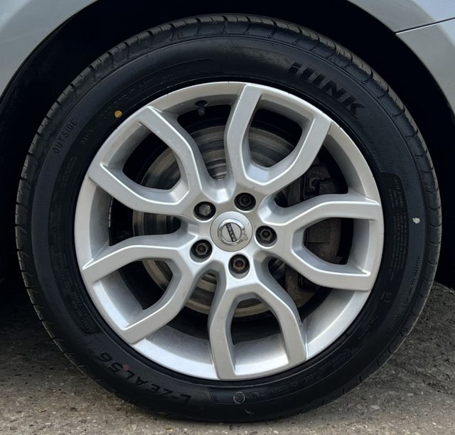 2017 VOLVO V40 CROSS COUNTRY 2.0 D2 Pro Hatchback 5dr Diesel Manual Euro 6 (s/s) (120 ps) - Photo 11