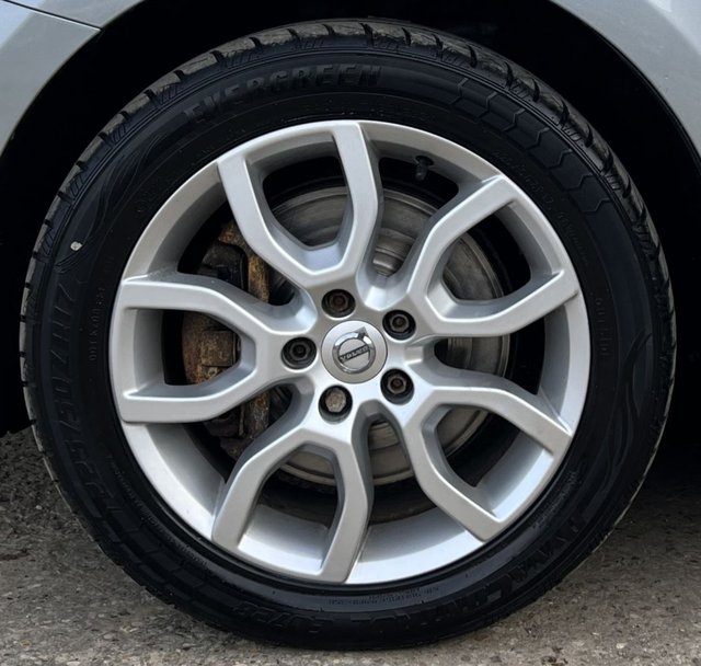 2017 VOLVO V40 CROSS COUNTRY 2.0 D2 Pro Hatchback 5dr Diesel Manual Euro 6 (s/s) (120 ps) - Photo 12