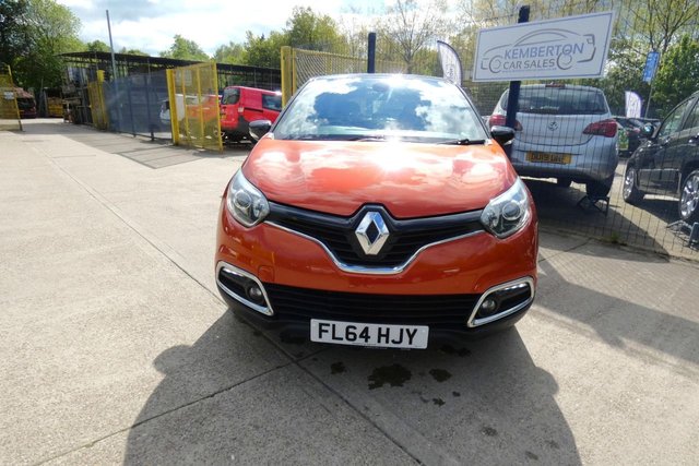 View our RENAULT CAPTUR
