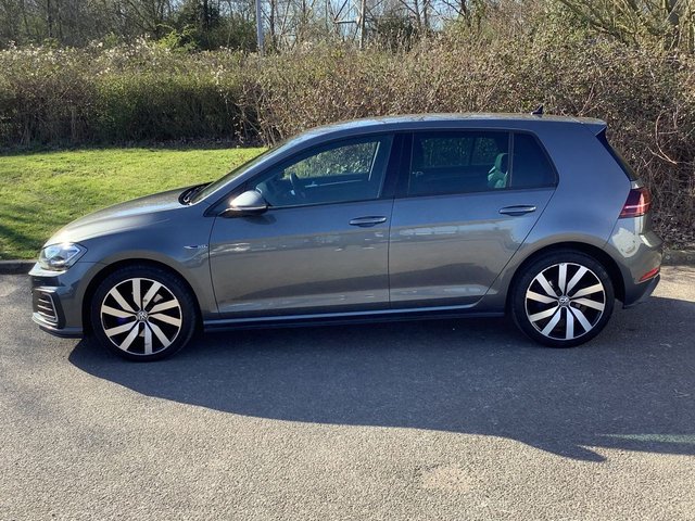 2020 VOLKSWAGEN GOLF - Photo 2
