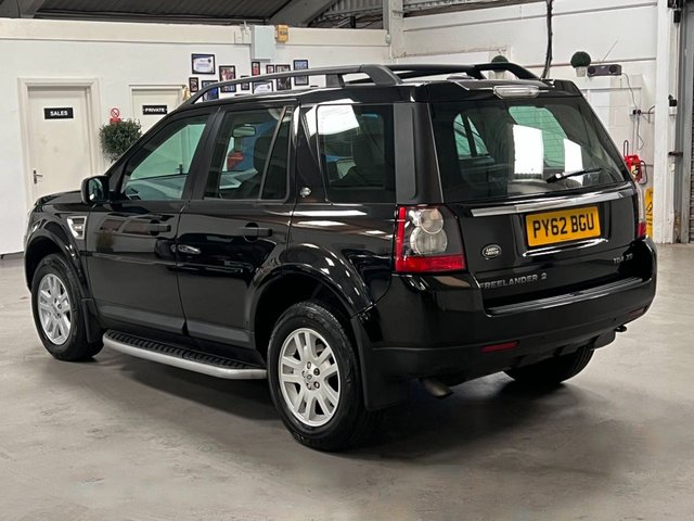 View our LAND ROVER FREELANDER 2