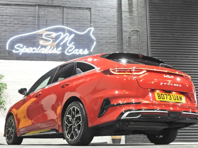 2023 Kia Proceed 1.5L Gt-Line 5dr - Photo 2