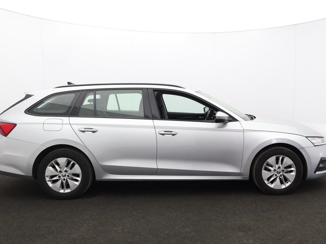 2022 Skoda Octavia 1L SE Technology 5dr - Photo 11