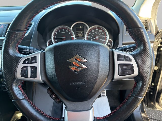 2016 Suzuki Swift - Photo 12