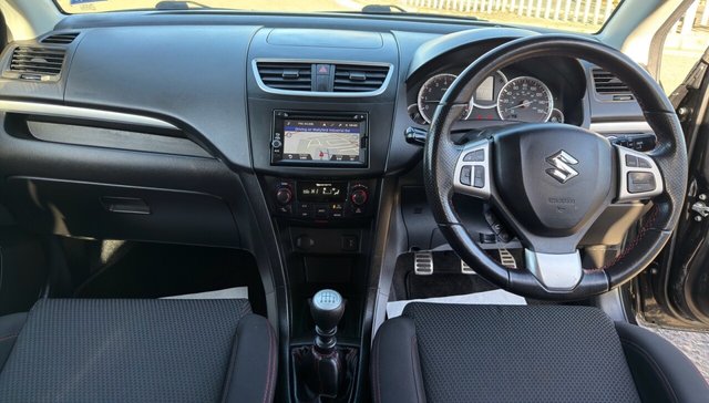 2016 Suzuki Swift - Photo 3