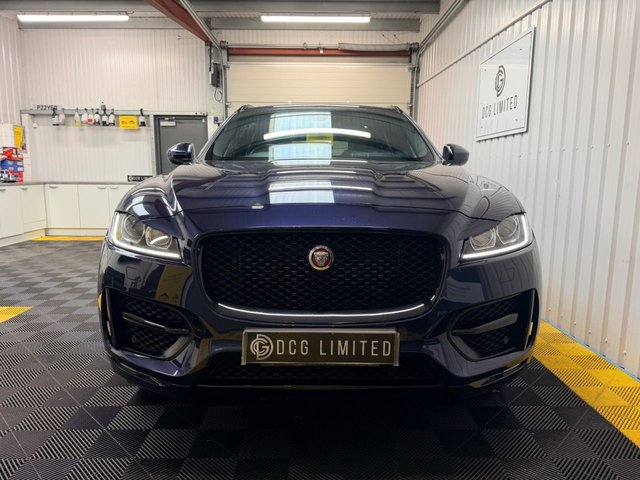 2017 JAGUAR F-PACE (2017) - Photo 4