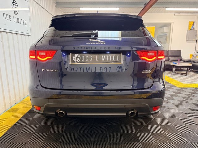2017 JAGUAR F-PACE (2017) - Photo 9
