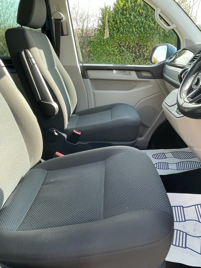 2019 VOLKSWAGEN TRANSPORTER 2.0 BiTDI T32 Highline Kombi Double Cab 5dr Diesel DSG 4Motion SWB Euro 6 (s/s) (199 ps) - Photo 12