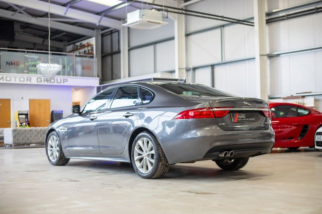 2016 Jaguar Xf 2L R-Sport 4dr - Photo 4