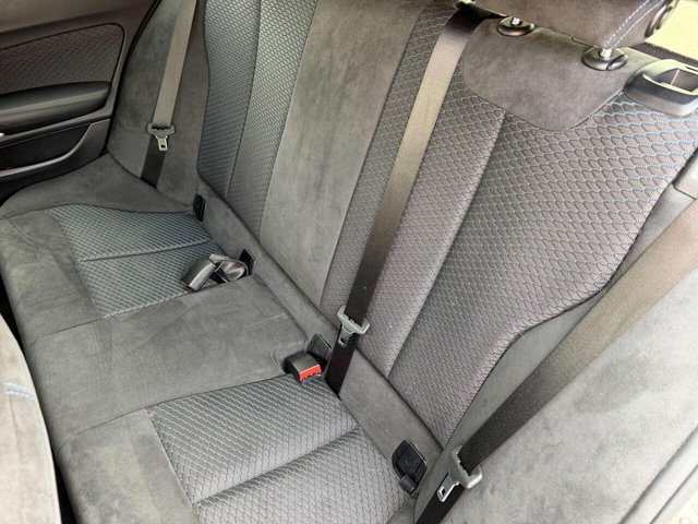 2017 BMW 1 Series - Photo 9