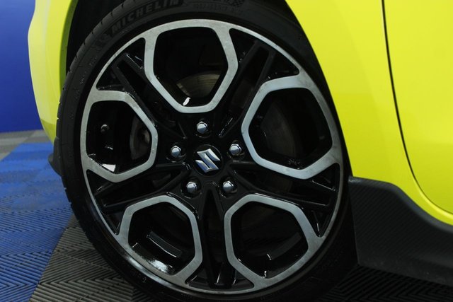 2018 SUZUKI SWIFT - Photo 3