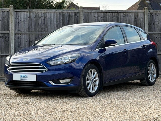 2015 Ford Focus - Photo 2