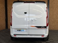 USED 2022 22 FORD TRANSIT CUSTOM 2.0 320 EcoBlue Limited Crew Van Double Cab 5dr Diesel Manual L2 H1 Euro 6 (s/s) (6 Seat) (130 ps) NEW WETBELT NO VAT - LWB - 18" WHEELS