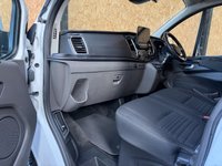 USED 2022 22 FORD TRANSIT CUSTOM 2.0 320 EcoBlue Limited Crew Van Double Cab 5dr Diesel Manual L2 H1 Euro 6 (s/s) (6 Seat) (130 ps) NEW WETBELT NO VAT - LWB - 18" WHEELS