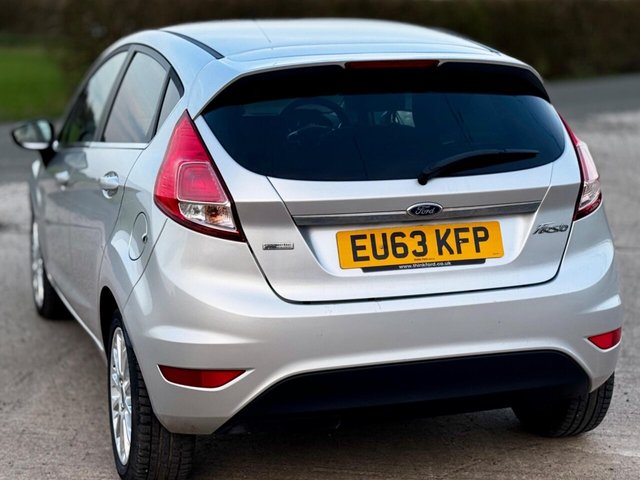 2013 FORD FIESTA - Photo 4