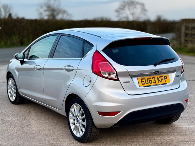 2013 FORD FIESTA - Photo 11