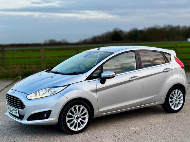 2013 FORD FIESTA - Photo 9