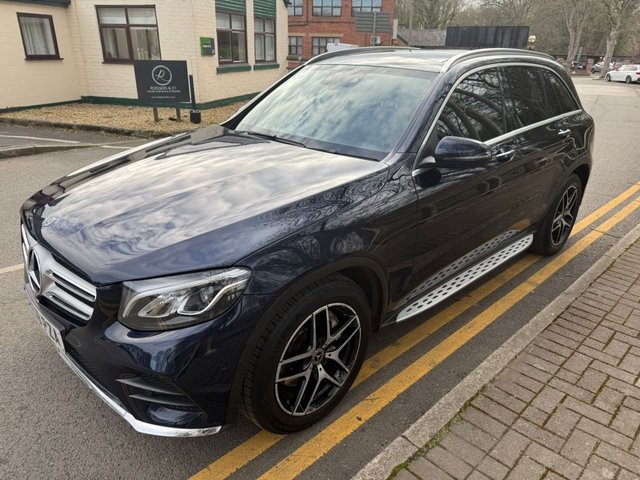 2018 Mercedes-Benz GLC - Photo 2