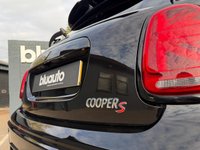 USED 2019 19 MINI HATCH 2.0 Cooper S Sport Hatchback 5dr Petrol Steptronic Euro 6 (s/s) (192 ps) Super History, &pound;3825 of Extras, 17" Black Alloys, Front & Rear Parking Sensors, Rear Camera, Tinted Windows, JCW Steering Wheel, Heated Seats, Part Leather Seats, Auto Lights and Wipers, Apple Carplay
