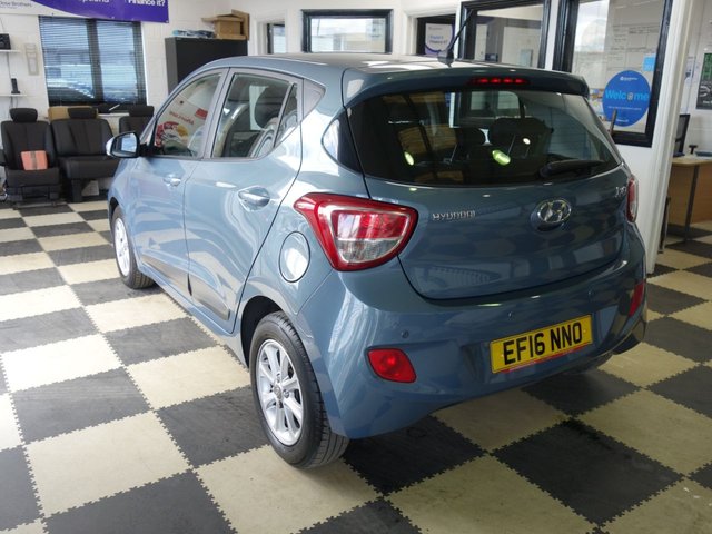 2016 HYUNDAI I10 - Photo 8
