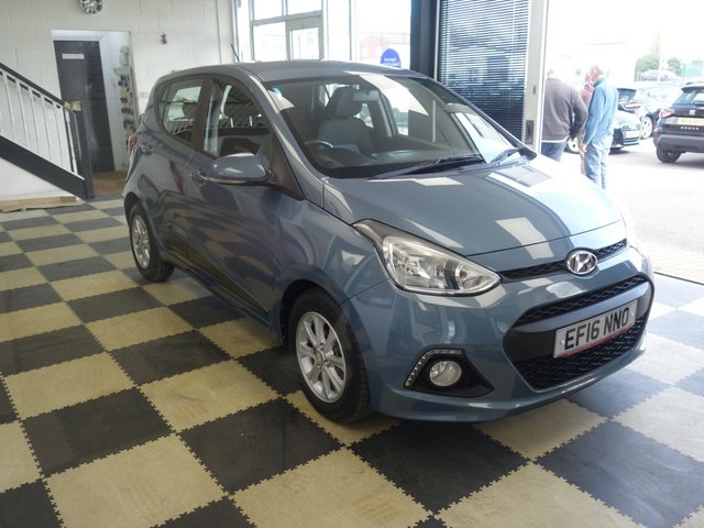 2016 HYUNDAI I10 - Photo 3