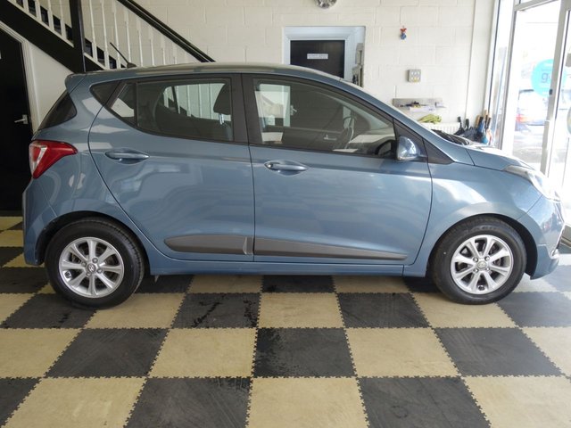 2016 HYUNDAI I10 - Photo 5