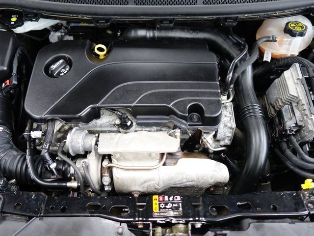 2017 VAUXHALL ASTRA - Photo 12