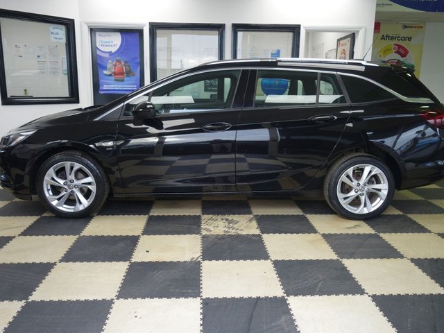 2017 VAUXHALL ASTRA - Photo 9