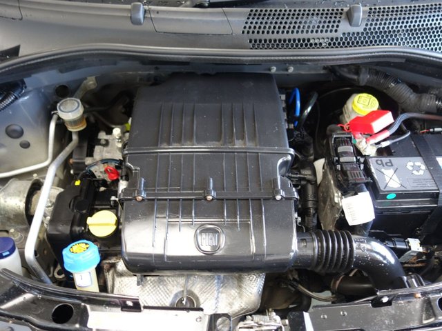 2018 FIAT 500 - Photo 11