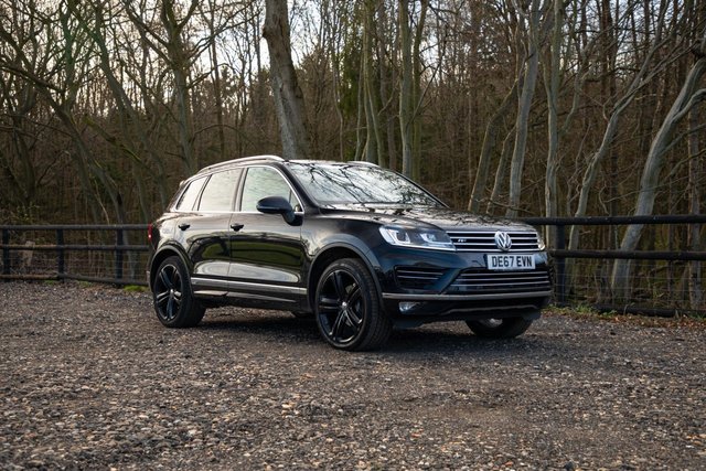 2017 VOLKSWAGEN TOUAREG