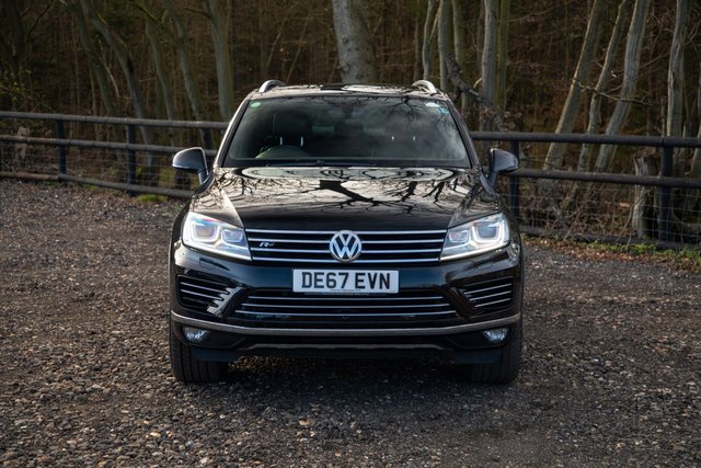2017 VOLKSWAGEN TOUAREG 3.0 TDI V6 R-Line Plus SUV 5dr Diesel Tiptronic 4WD Euro 6 (s/s) (262 ps) - Photo 5