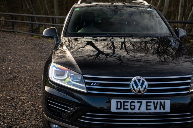 2017 VOLKSWAGEN TOUAREG 3.0 TDI V6 R-Line Plus SUV 5dr Diesel Tiptronic 4WD Euro 6 (s/s) (262 ps) - Photo 7