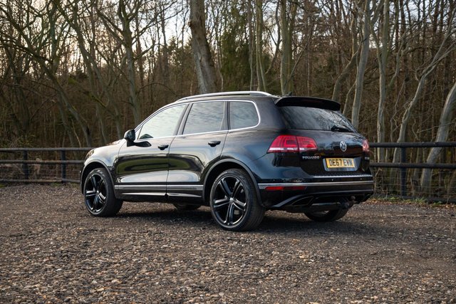 2017 VOLKSWAGEN TOUAREG 3.0 TDI V6 R-Line Plus SUV 5dr Diesel Tiptronic 4WD Euro 6 (s/s) (262 ps) - Photo 12